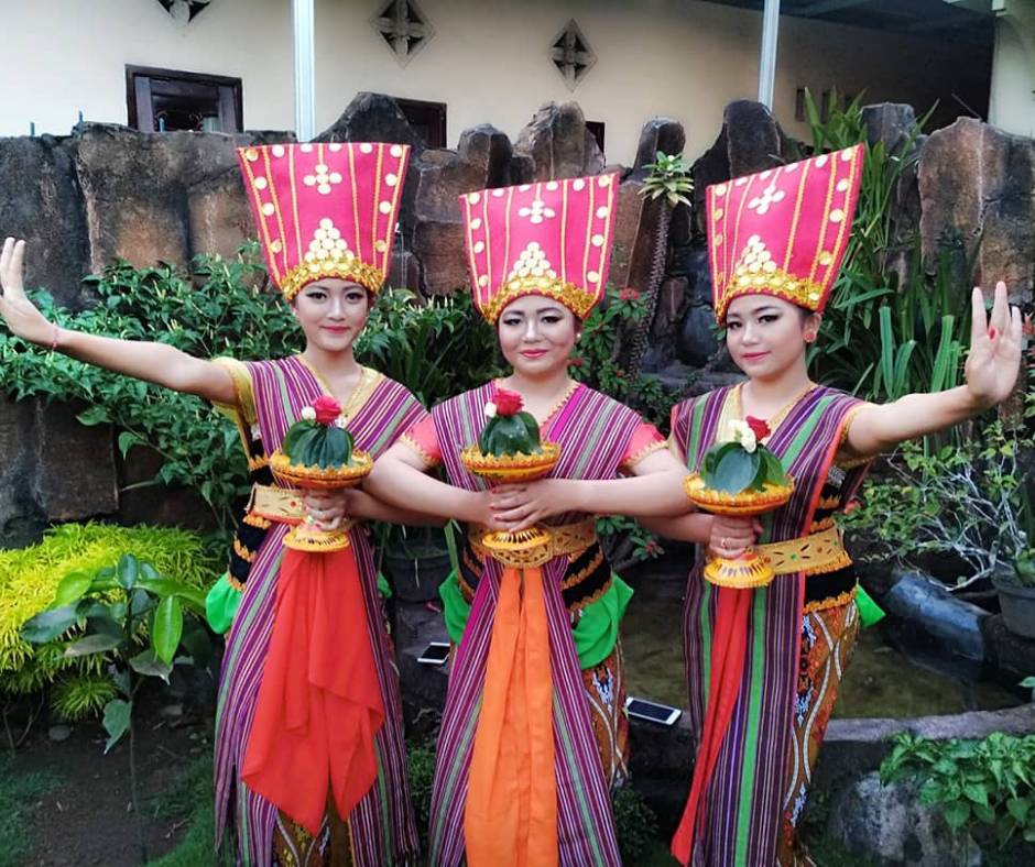 Mengenal Tari Gandrung Pulau Lombok